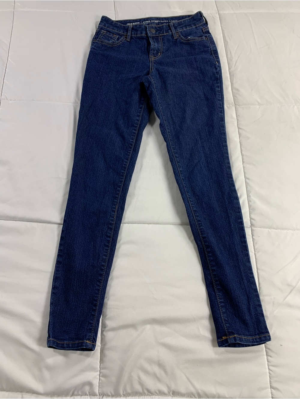 Pre-loved Old Navy super skinny mid rise jeans size 2